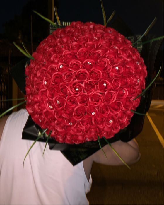 Buchete imense  trandafiri de sapun