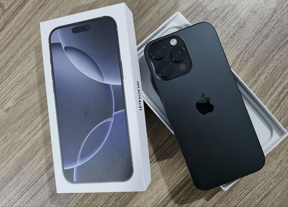 Iphone 16 Pro max black titanium