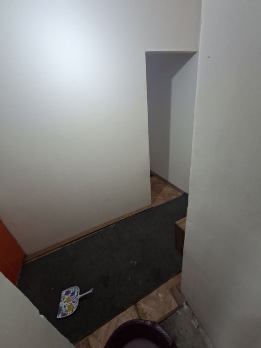 Arenda kvartira opshishita Yashnabod Tumani Olmos metro oldida 1xona