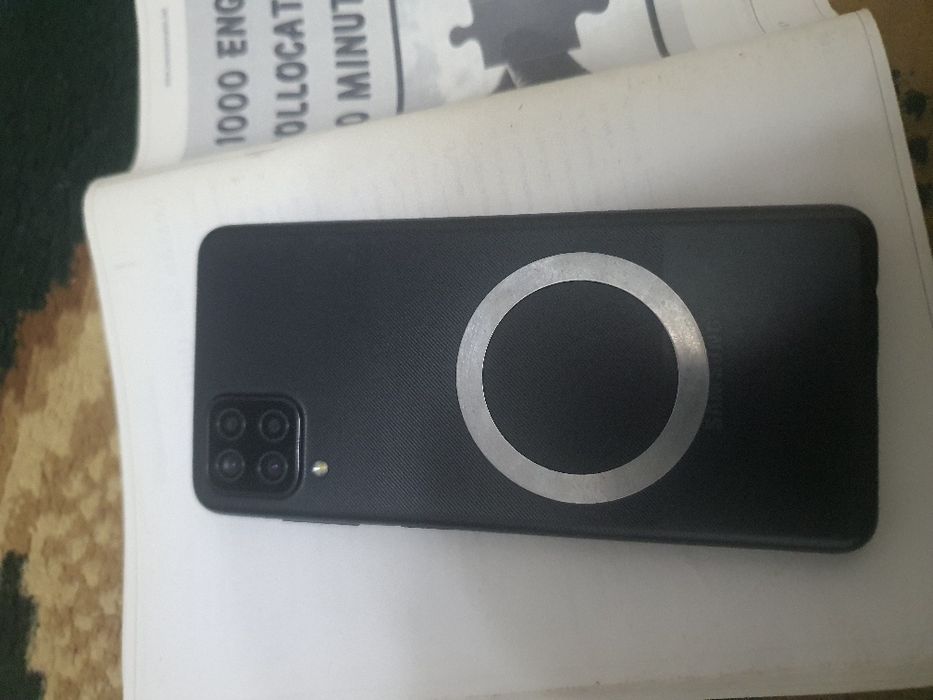 Samsung A12 Holati ideal Srochna sotiladi