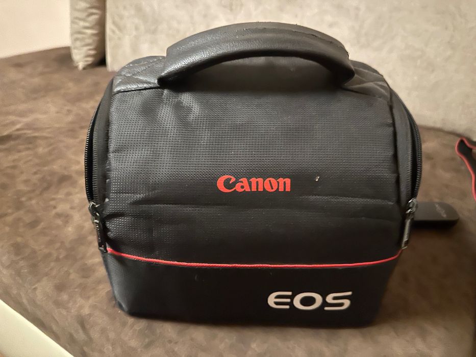 Canon eos 1200D