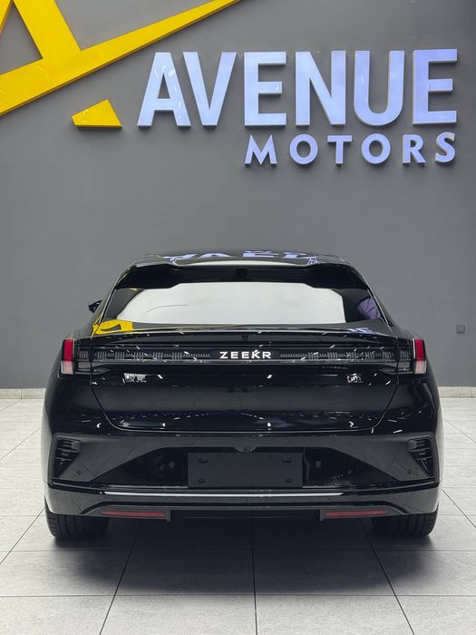 Продается новый Zeekr 001 Ultra Plus