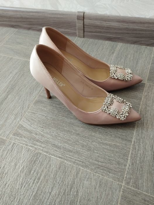 Продам туфли на выход