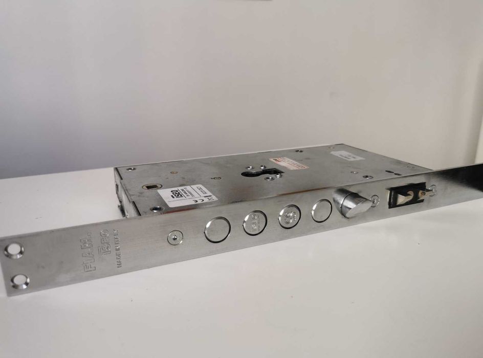 Електромеханична брава FIAM X1R - в отлично състояние