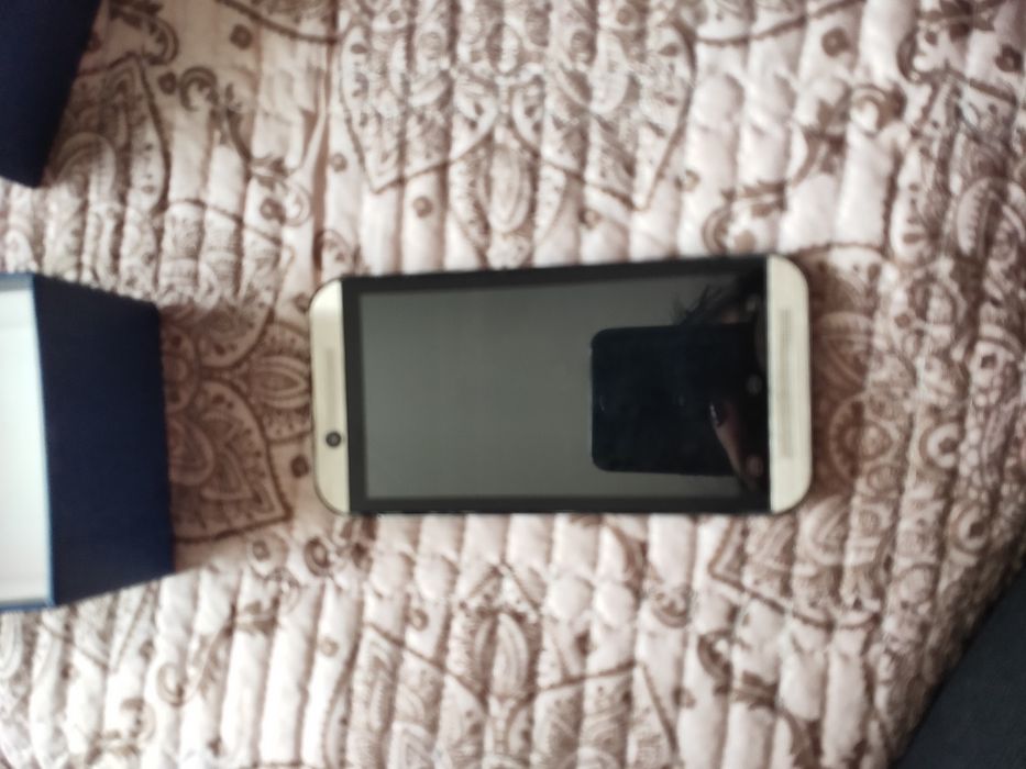 Сотовые телефоны