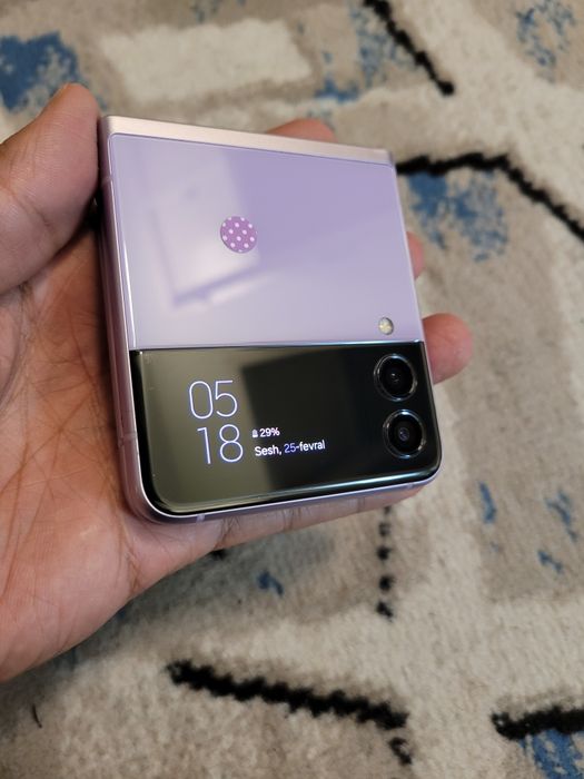 Samsung galaxy flip 3 256GB