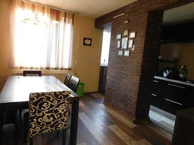 Дава се под наем Четиристаен апартамент в Търговище, Център - 115 кв.м за 459 € - Снимка #9