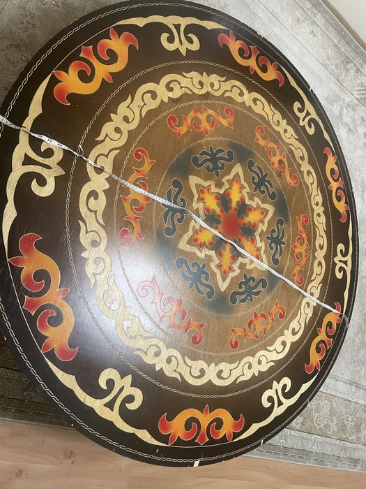 Продам круглый стол