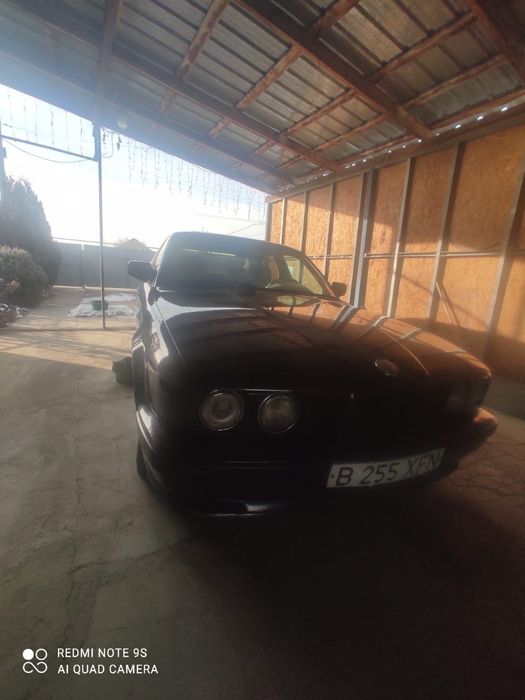 Продам машину BMW