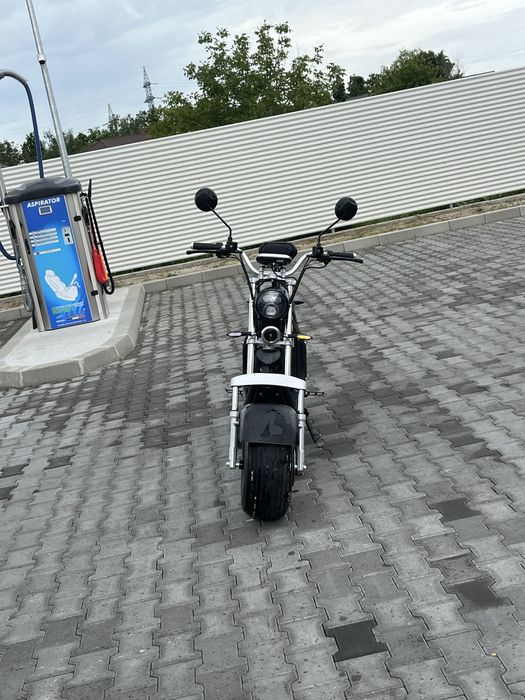 Scuter Electri(moped)