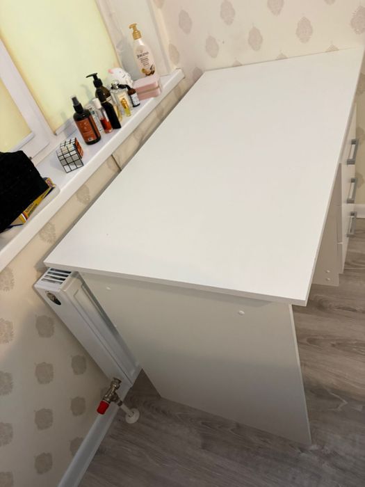 Письменный стол