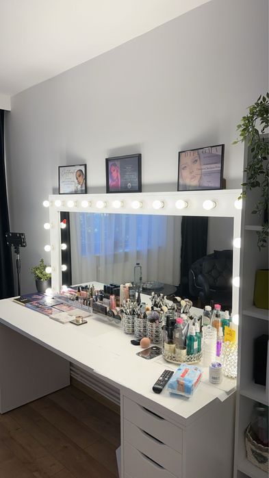 Set mobilier studio beauty / makeup – stare foarte bună
