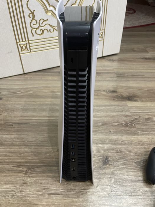Продам приставку ps5