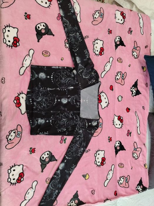 Продаю одежду в отличном состоянии