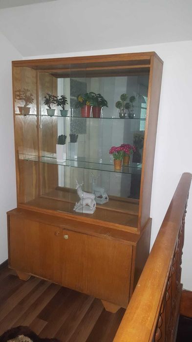Vând vitrină sufragerie. Suceava, Dărmănești