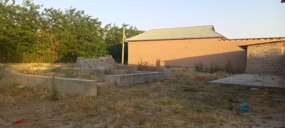 Yer uchastka sotiladi