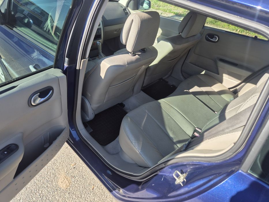 Megane 2 , 2004 , 1.6 benzina