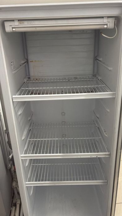 Продам Хододильник для магазина