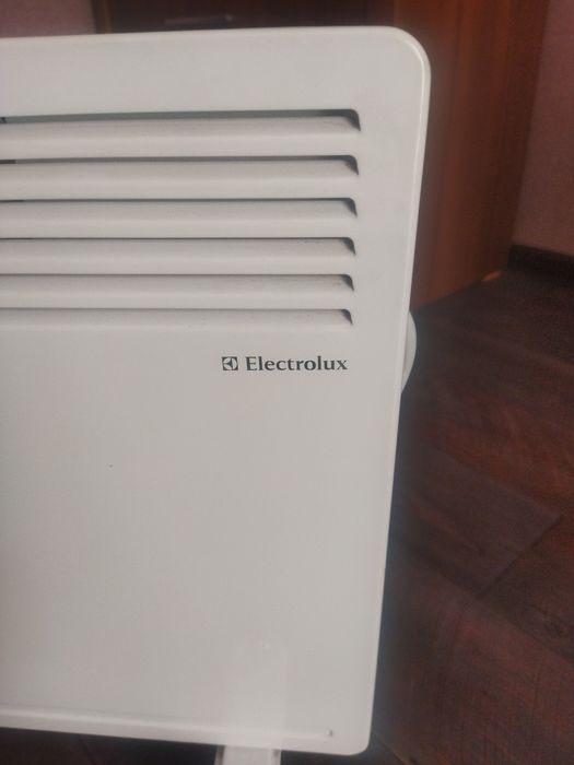 Обогреватель (конвектор) Elektrolux