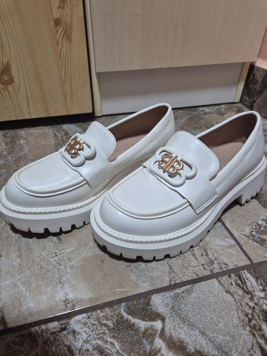 Pantofi stil mocasini marimea 36 noi