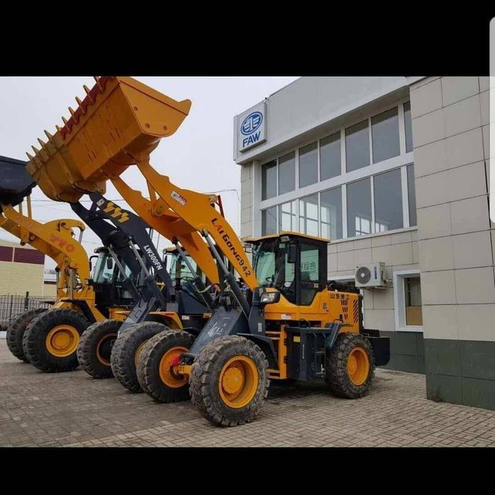 Фронтальный погрузчик LW300FN