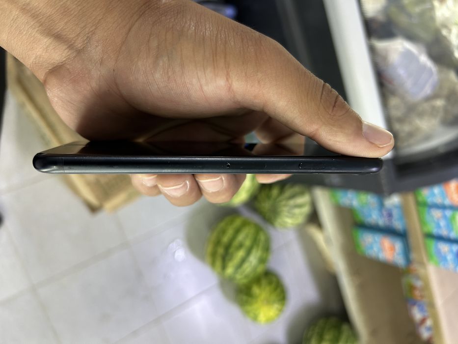 Apple iPhone SE