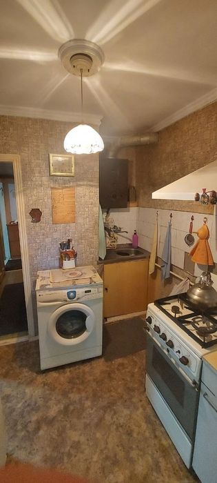 Продаю 2/2/4 м. Космонавты