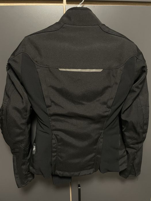 Мото яке iXS.