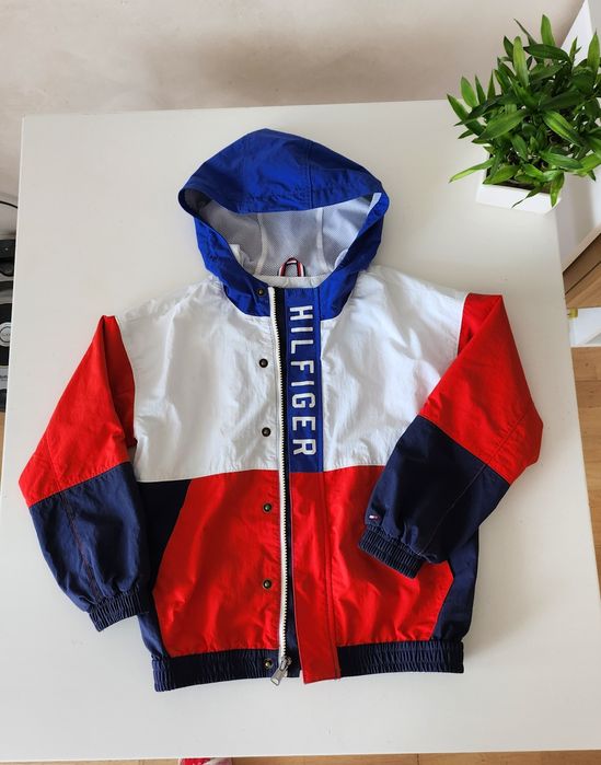 Яке Tommy Hilfiger 6-7г. детско