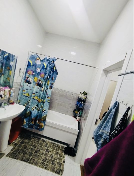 Abu Dabi dom sotiladi 2 honali