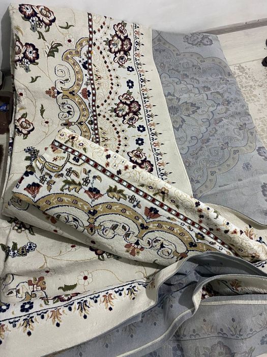 Продается Б/у 2 шт ковер 5*6