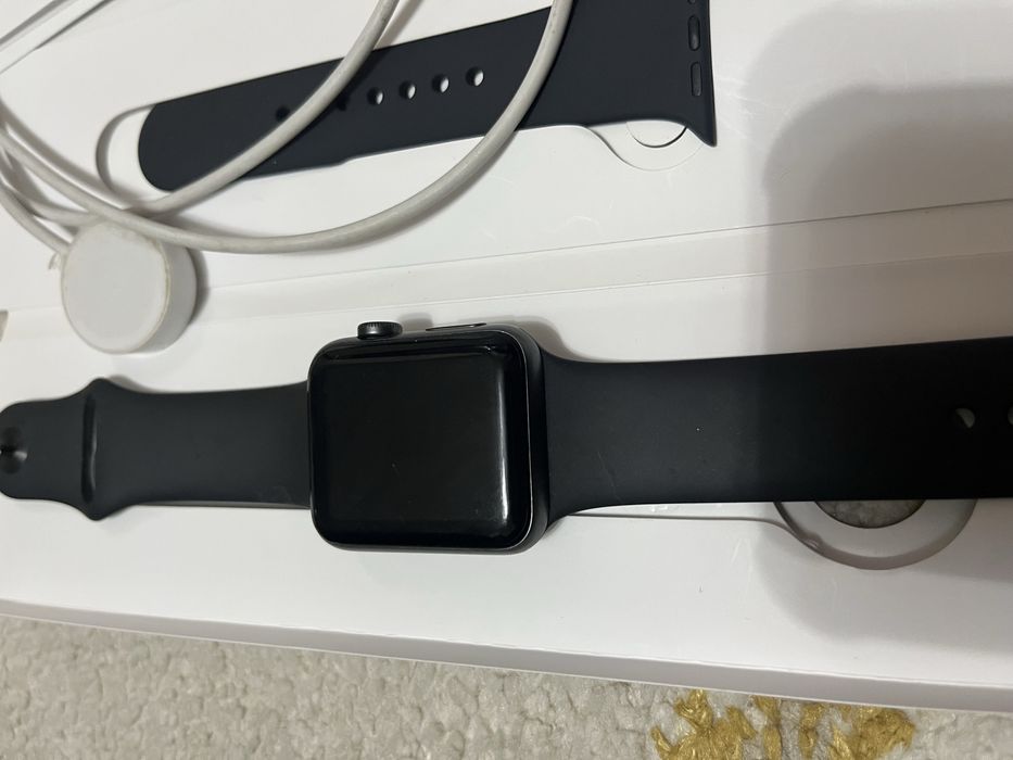 Часы Apple watch 3