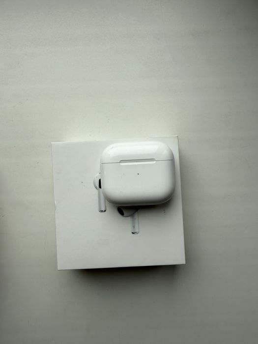 Нацшники Air pods 3 оригинал правый + кейс