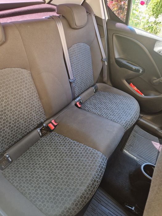 Vând Opel Corsa 1,3 disel!