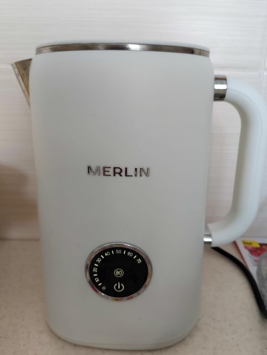 Продам электрочайник  Merlin