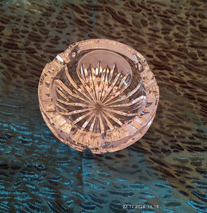 Пепельница новая