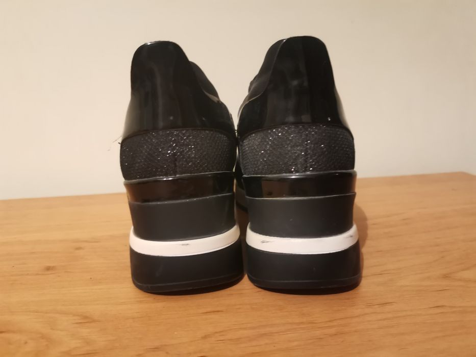 Дамски маратонки