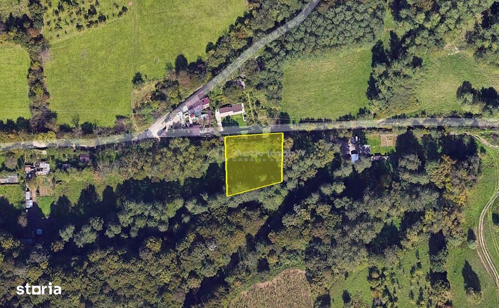 Resita, Teren Drept Intravilan, Langa Prau si Drum, 1308 Mp., 15 EuroM