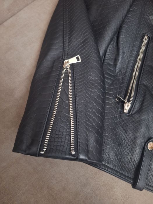 Продам натуральную дубленка.