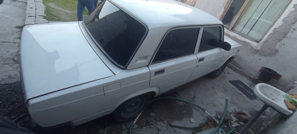 Srochno sotiladi 2107