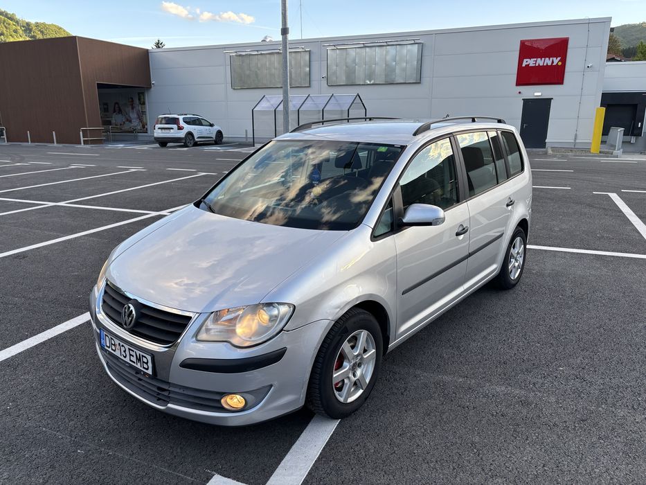 Vw touran facelift an 2009 motor 1,9 tdi 105 cp