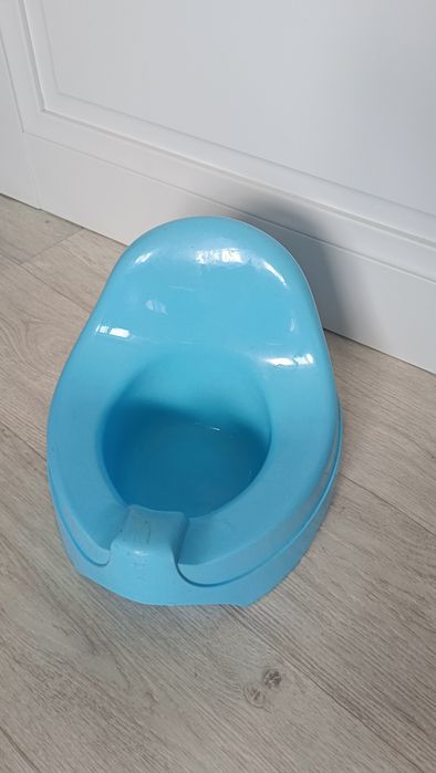 Продам детский горшок за 1500 тг.