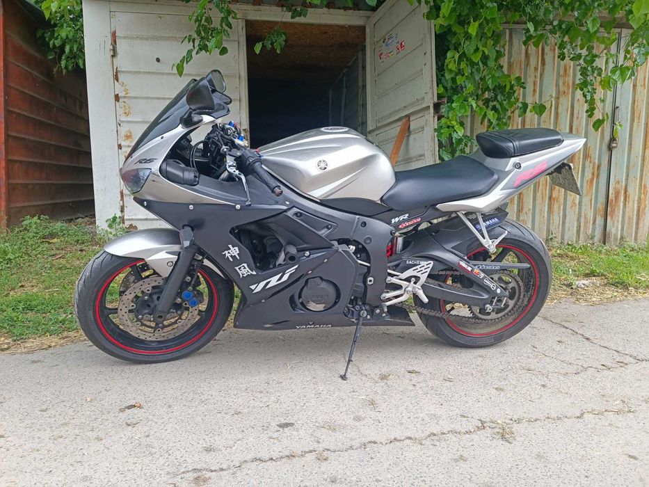 Yamaha YZF-R6 2003 година