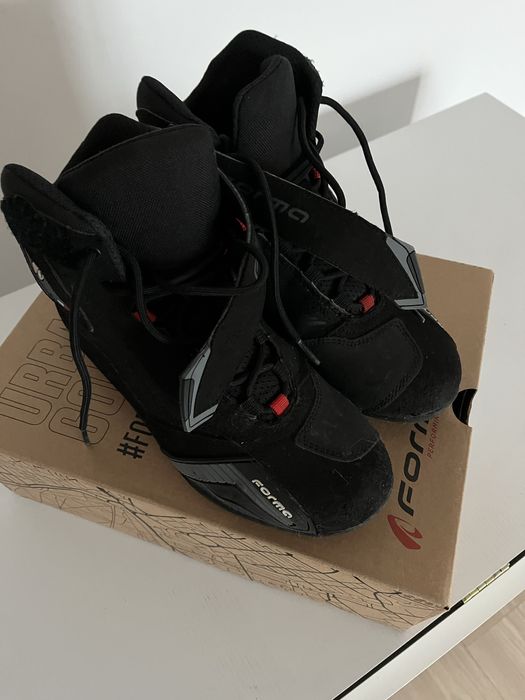 Ghete Forma Moto, 41