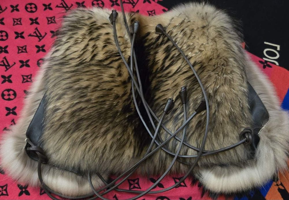 DSQUARED2 оригинален нов дамски елек от ракун