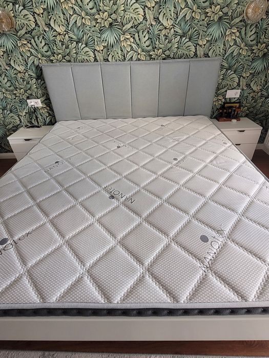 Продам двухспальную кровать