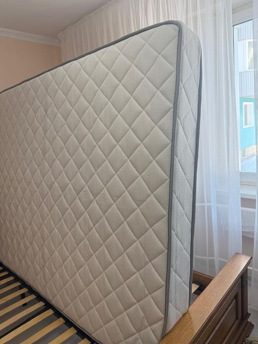 Продам матрас размер 2*160