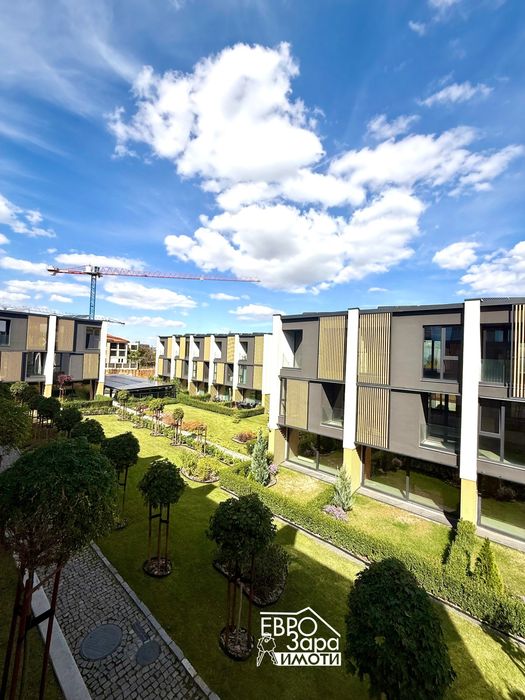 Продава се Къща в София, Бояна - 220 кв.м за 2500 €/кв.м - Снимка #1