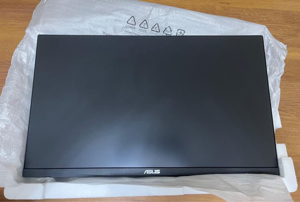 Монитор Asus игровой