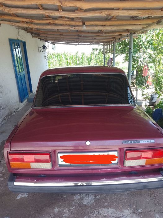 VAZ 2107 2000 — 2